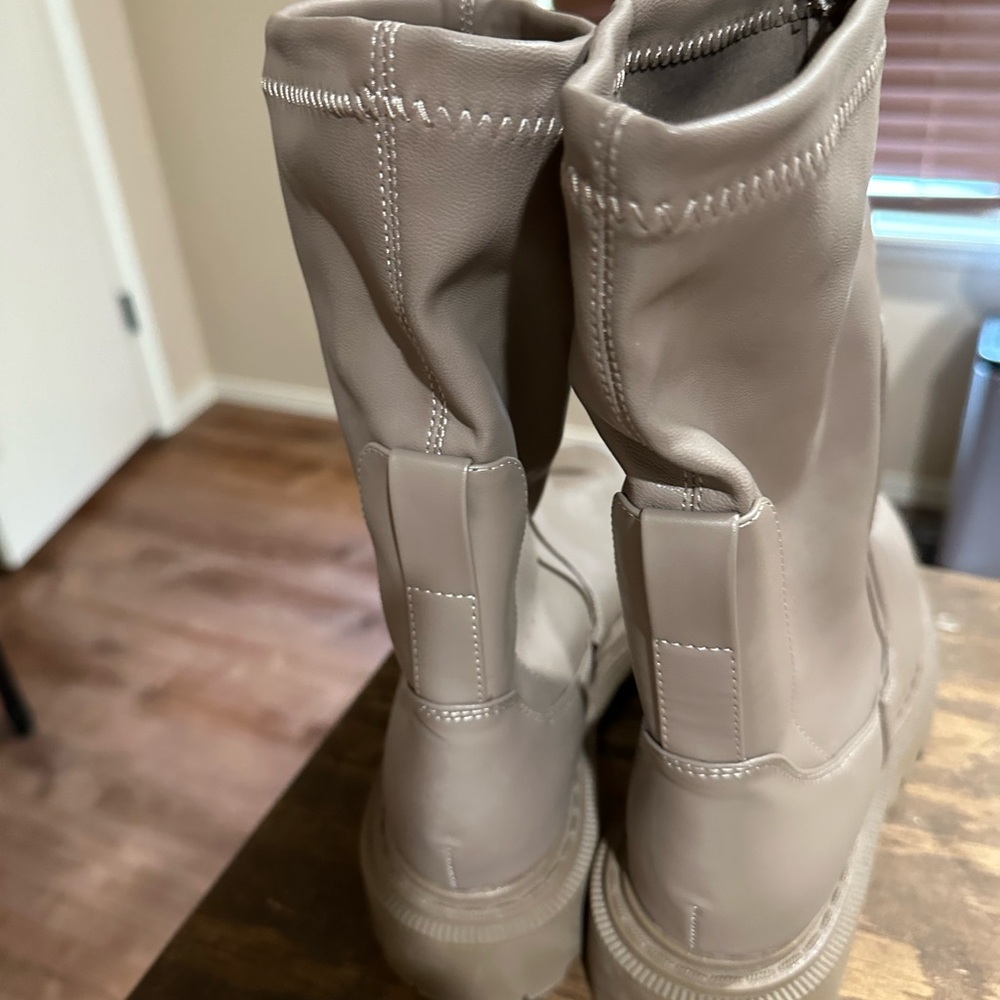 H&M boots - Picture 2 of 4
